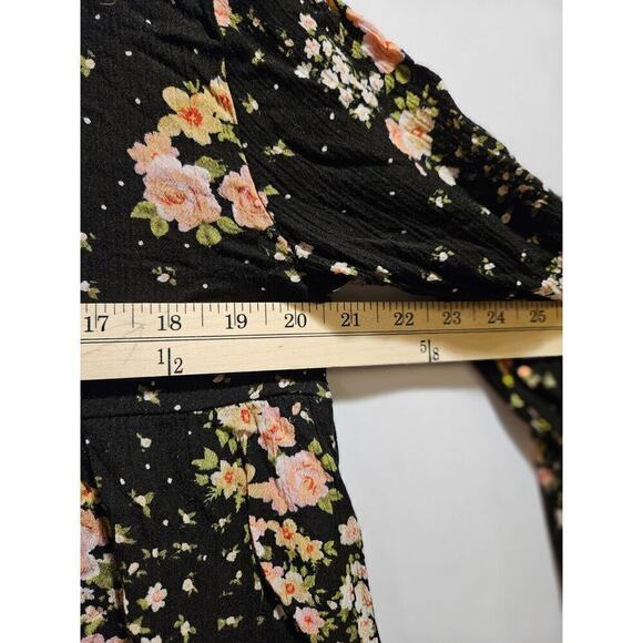 Everly Hanna Black Floral Short Dress Top V-Neck Long Sleeve Bohemian Women's M - Picture 6 of 9